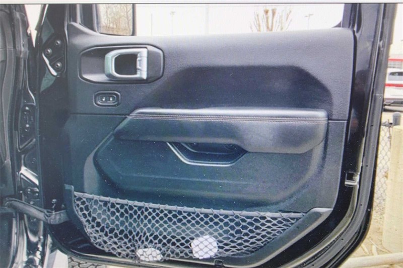 Jeep Wrangler Vehicle Image 16