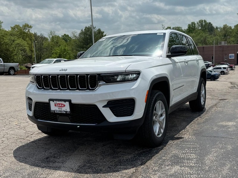 Jeep Grand Cherokee Vehicle Image 08