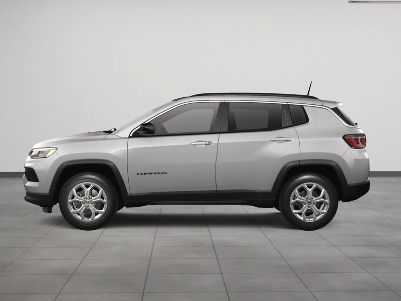 Jeep Compass Vehicle Image 03