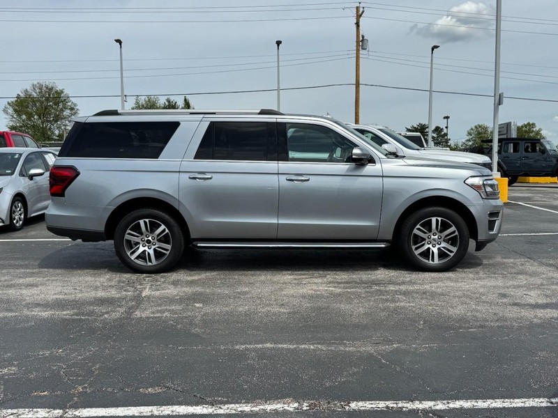 Ford Expedition Max Vehicle Image 02