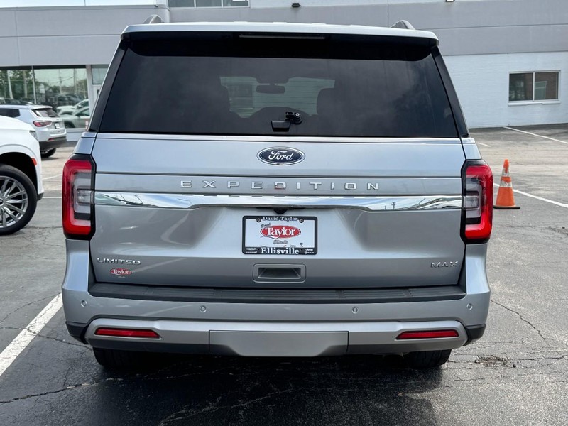 Ford Expedition Max Vehicle Image 14