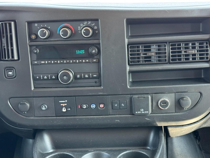 Chevrolet Express Passenger Vehicle Image 20