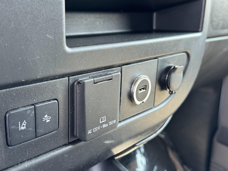 Chevrolet Express Passenger Vehicle Image 29
