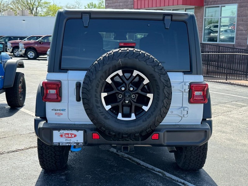 Jeep Wrangler 4xe Vehicle Image 15
