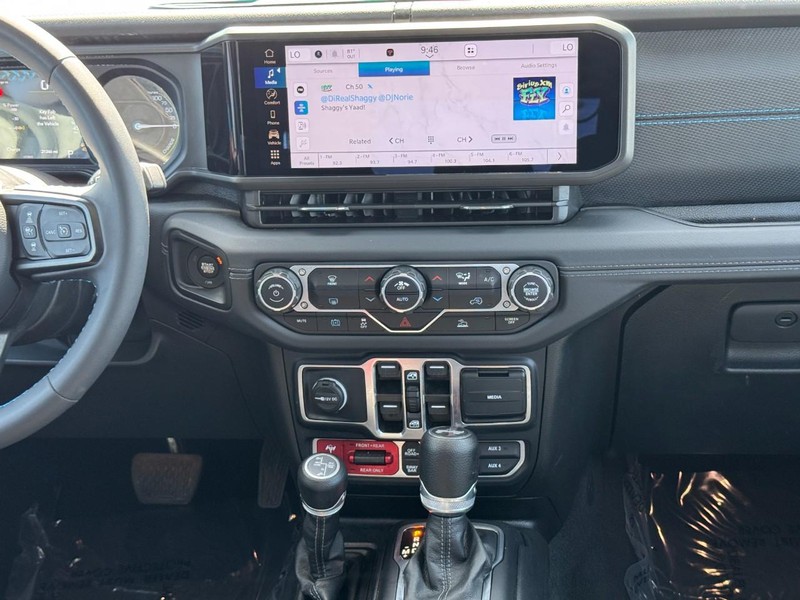 Jeep Wrangler 4xe Vehicle Image 19