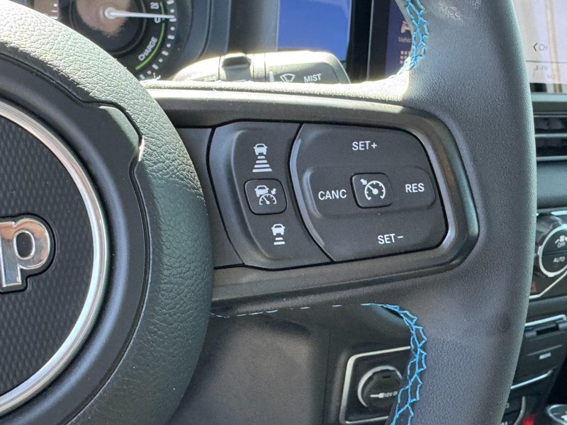 Jeep Wrangler 4xe Vehicle Image 24