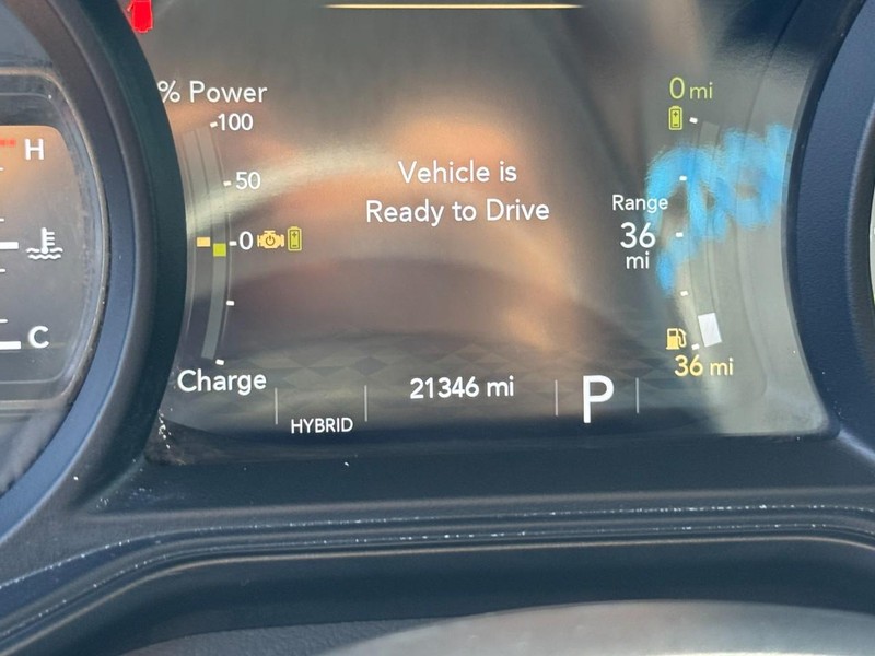 Jeep Wrangler 4xe Vehicle Image 25
