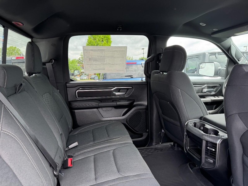 Ram 1500 Vehicle Image 15