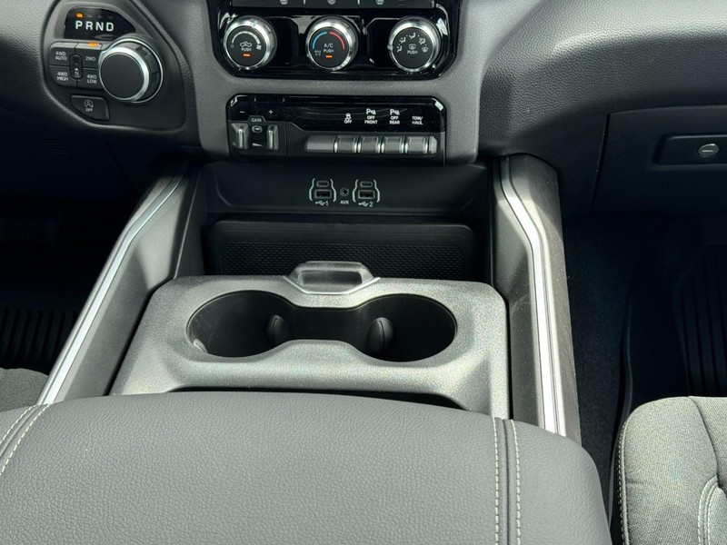Ram 1500 Vehicle Image 19