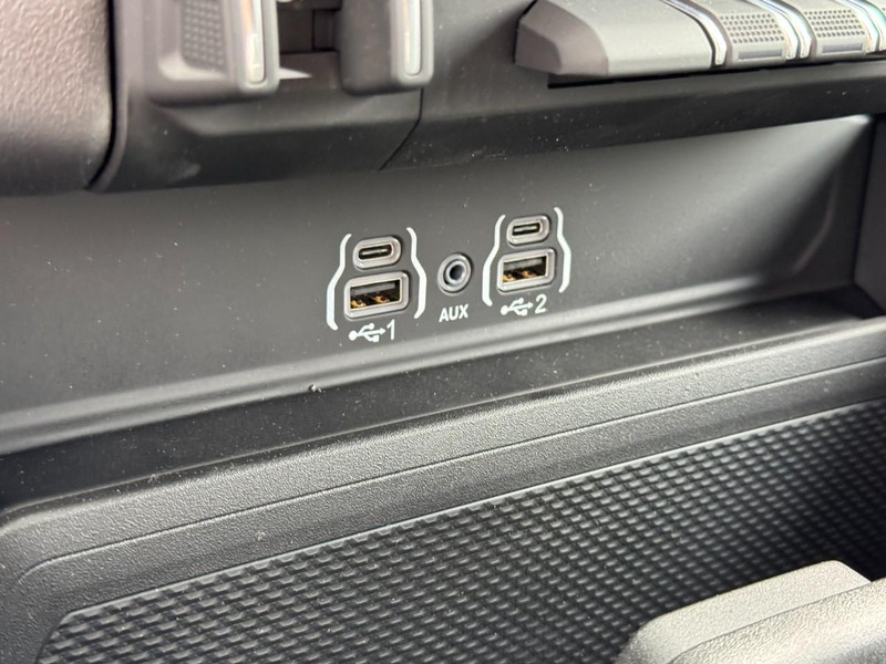 Ram 1500 Vehicle Image 24