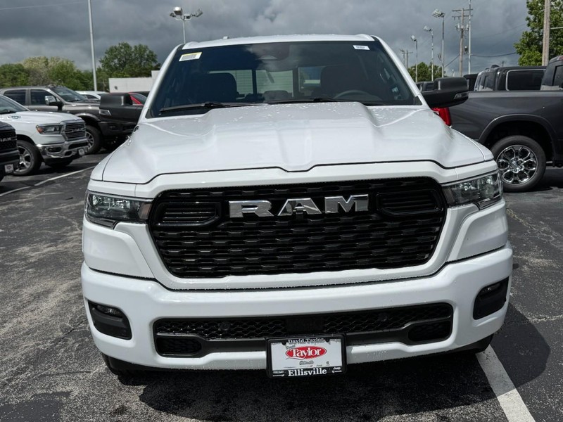 Ram 1500 Vehicle Image 09