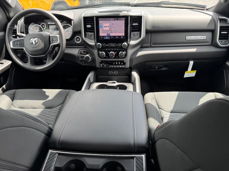 Ram 1500 Vehicle Image 15