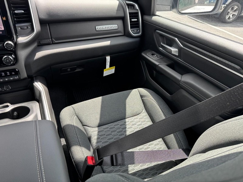 Ram 1500 Vehicle Image 19