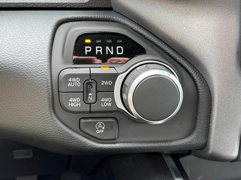 Ram 1500 Vehicle Image 22