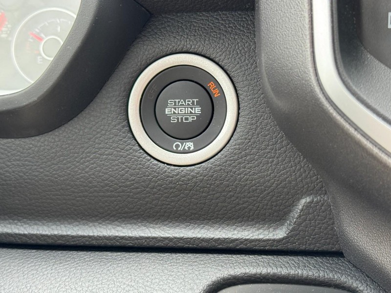 Ram 1500 Vehicle Image 25