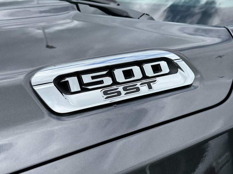 Ram 1500 Vehicle Image 11