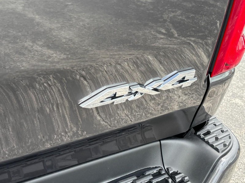 Ram 1500 Vehicle Image 13