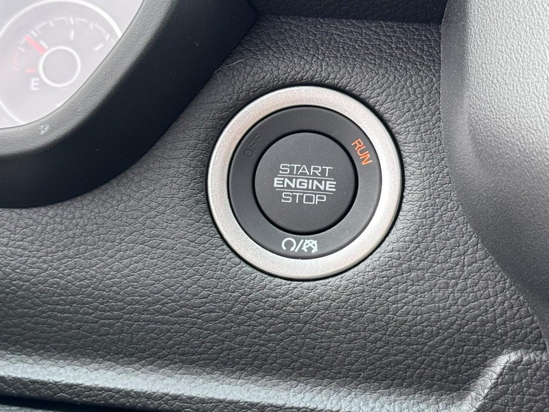 Ram 1500 Vehicle Image 26