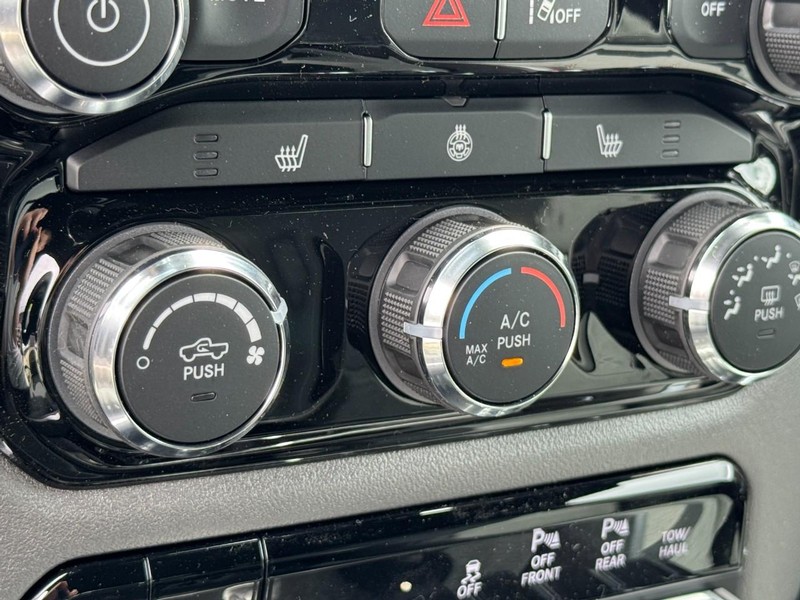 Ram 1500 Vehicle Image 29