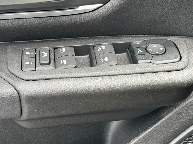Ram 1500 Vehicle Image 31