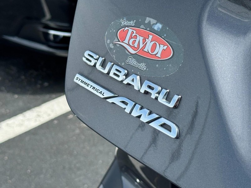 Subaru Crosstrek Vehicle Image 13