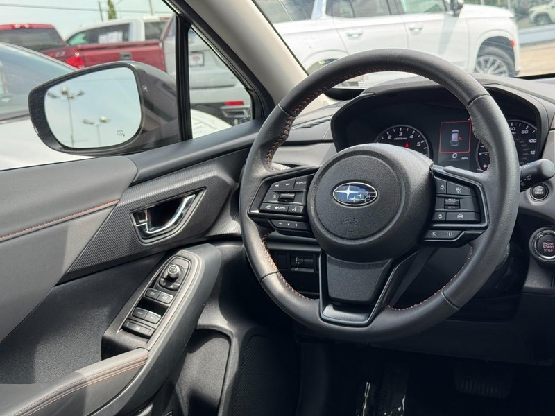 Subaru Crosstrek Vehicle Image 18