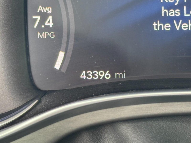 Chrysler Pacifica Vehicle Image 29