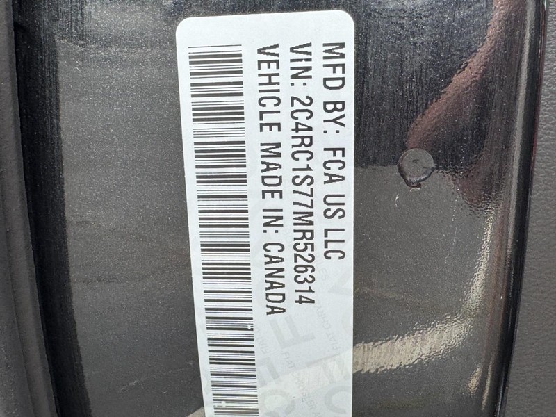 Chrysler Pacifica Vehicle Image 37