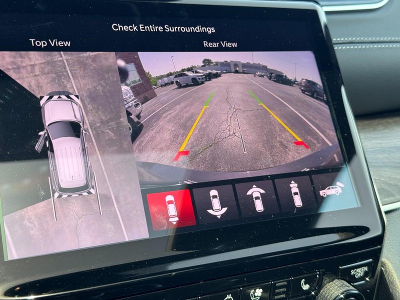 Jeep Grand Cherokee L Vehicle Image 19