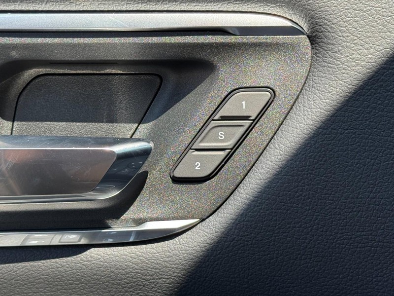 Ram 1500 Vehicle Image 21