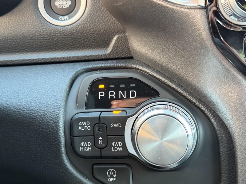 Ram 1500 Vehicle Image 25