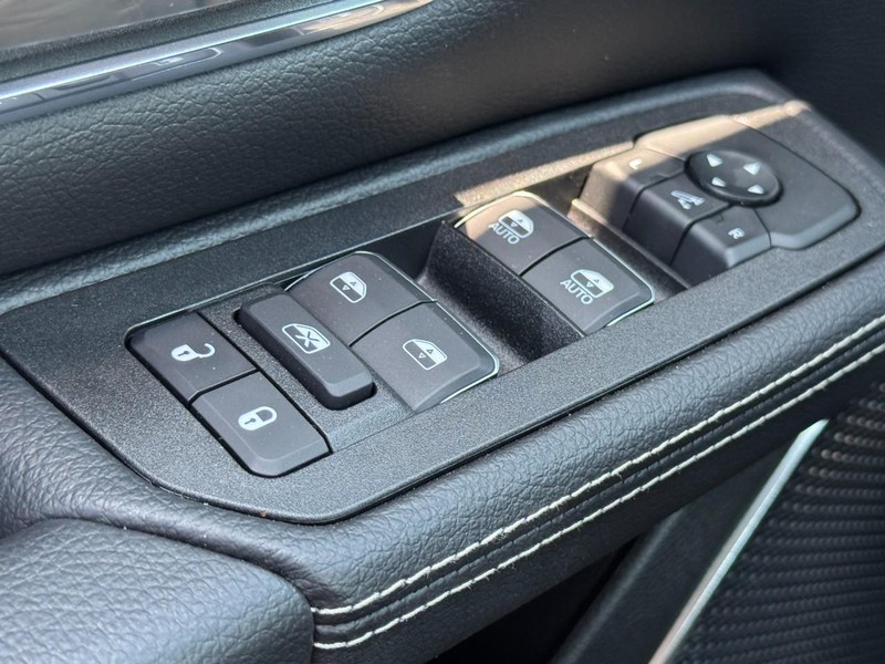 Ram 1500 Vehicle Image 30