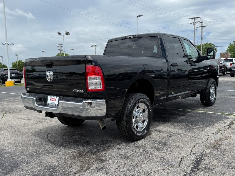 Ram 3500 Vehicle Image 03