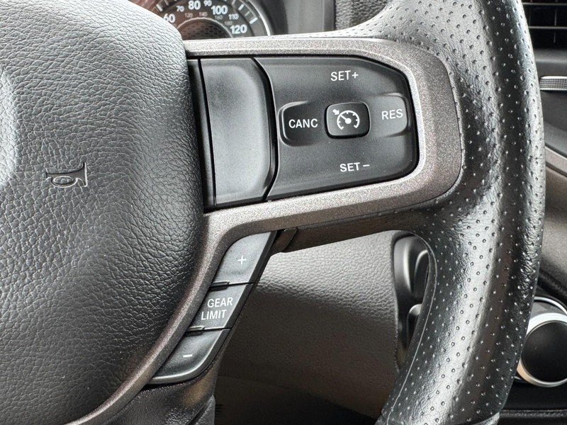 Ram 3500 Vehicle Image 22