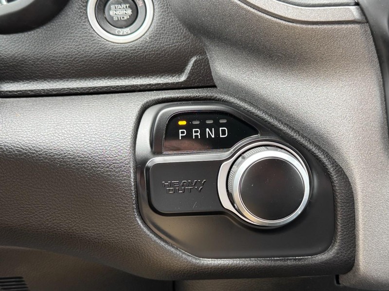 Ram 3500 Vehicle Image 24