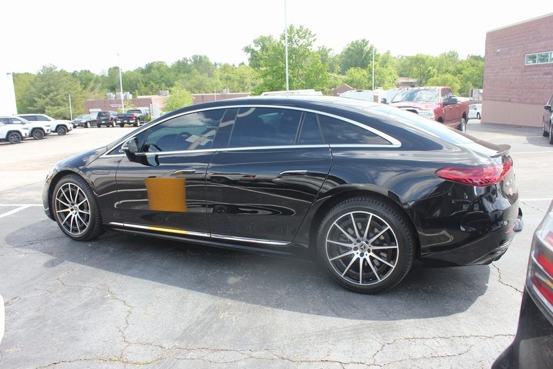 Mercedes-Benz EQS Vehicle Image 07