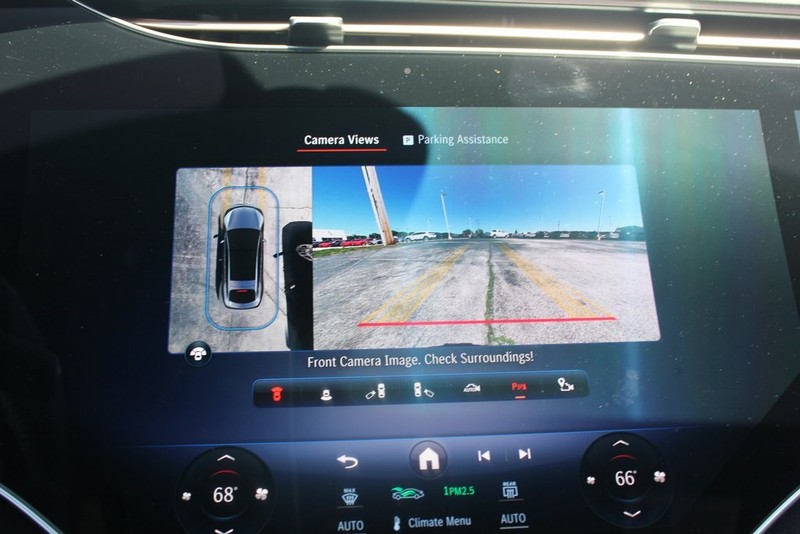 Mercedes-Benz EQS Vehicle Image 42