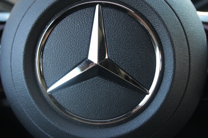 Mercedes-Benz EQS Vehicle Image 46