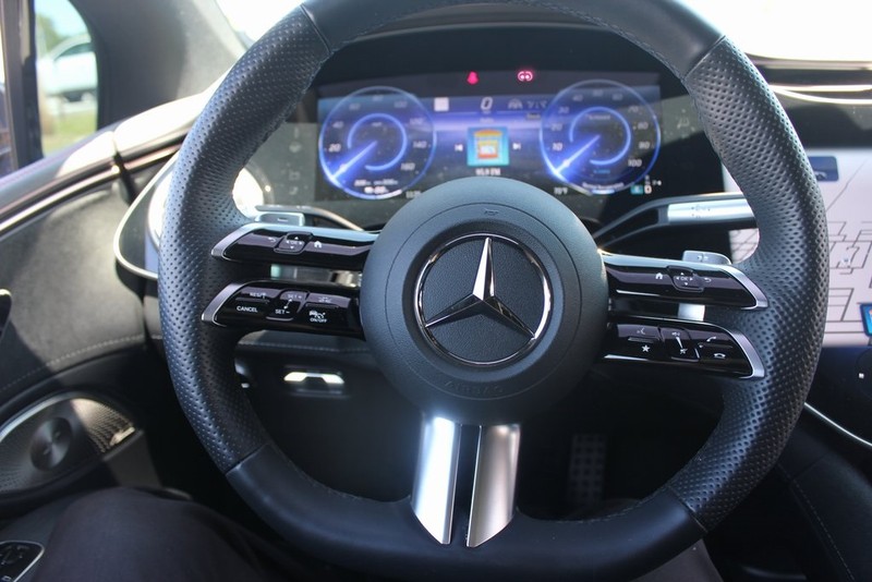 Mercedes-Benz EQS Vehicle Image 53