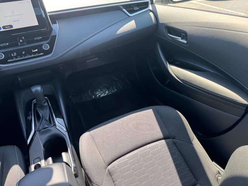 Toyota Corolla Hatchback Vehicle Image 20