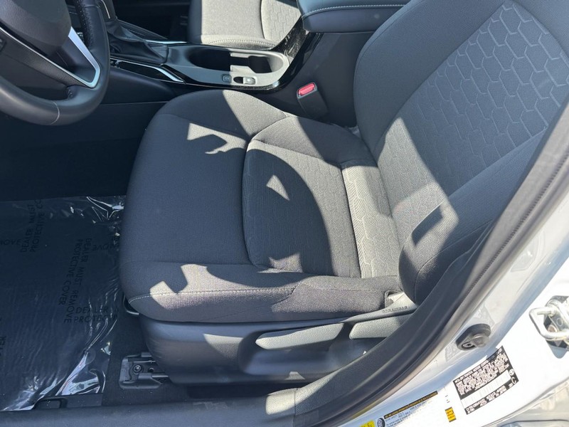 Toyota Corolla Hatchback Vehicle Image 28