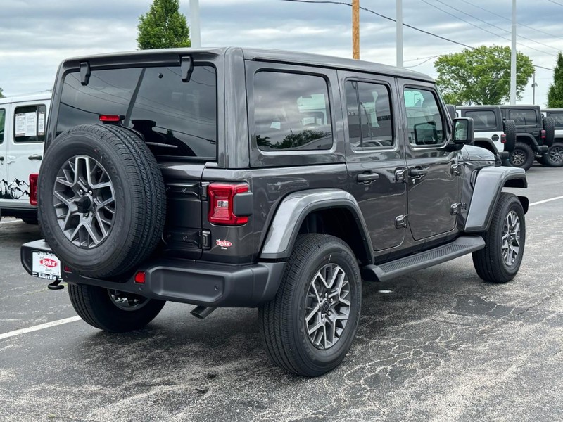 Jeep Wrangler Vehicle Image 03