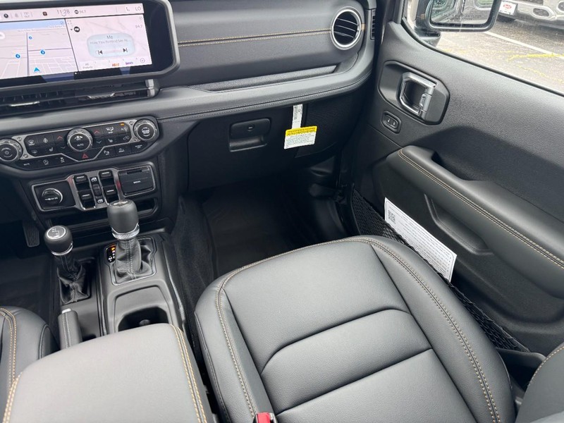 Jeep Wrangler Vehicle Image 20