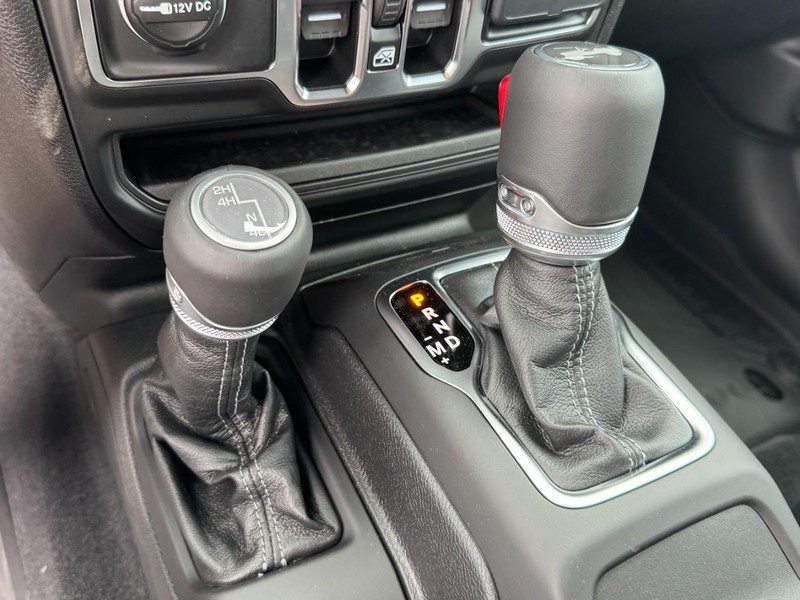Jeep Wrangler Vehicle Image 27