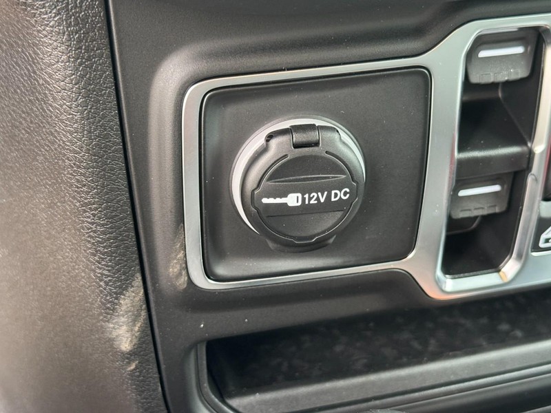 Jeep Wrangler Vehicle Image 28