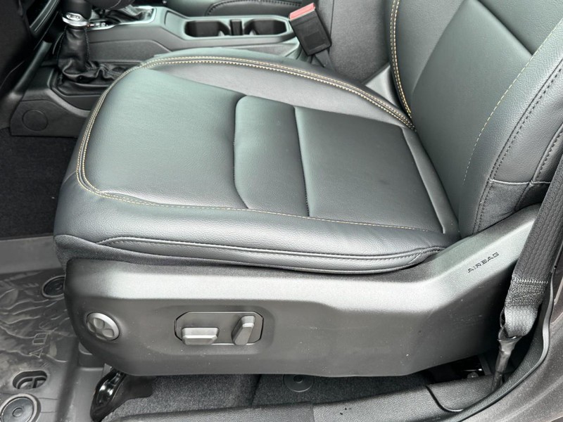 Jeep Wrangler Vehicle Image 35