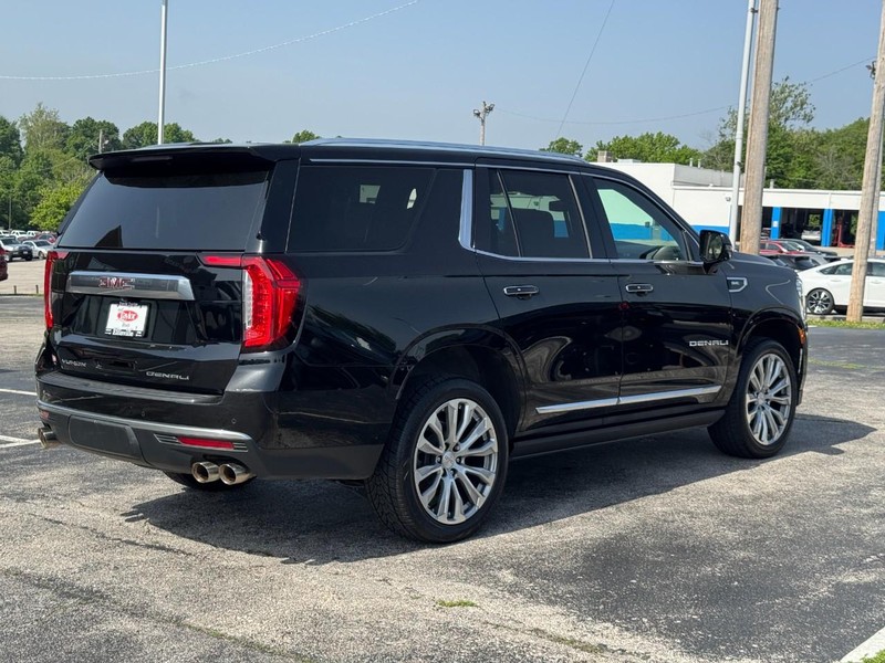 GMC Yukon Vehicle Image 03