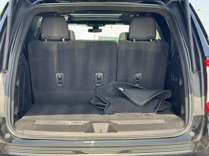 GMC Yukon Vehicle Image 04