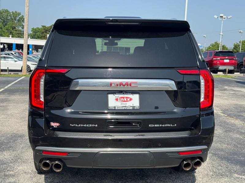 GMC Yukon Vehicle Image 07