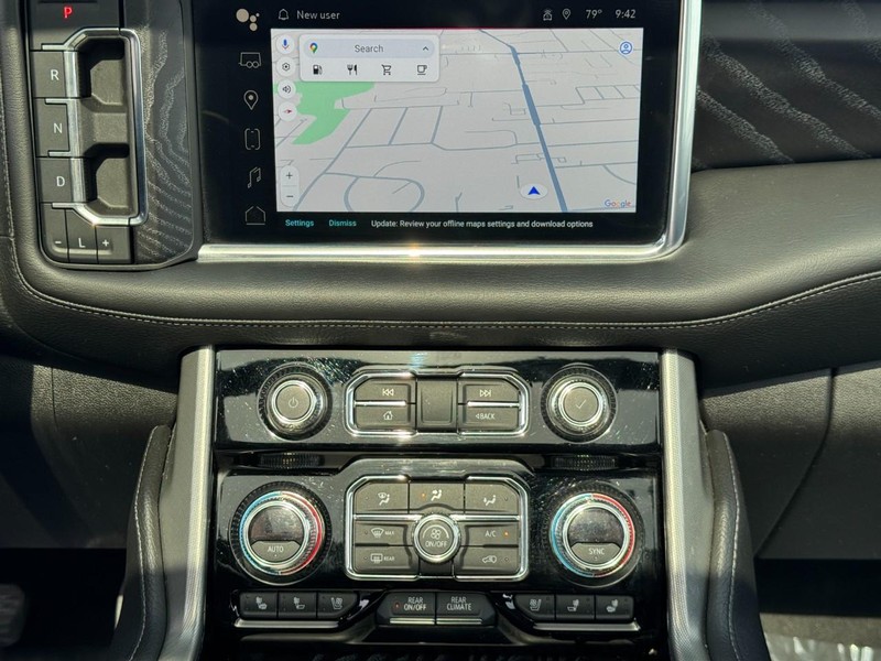 GMC Yukon Vehicle Image 17